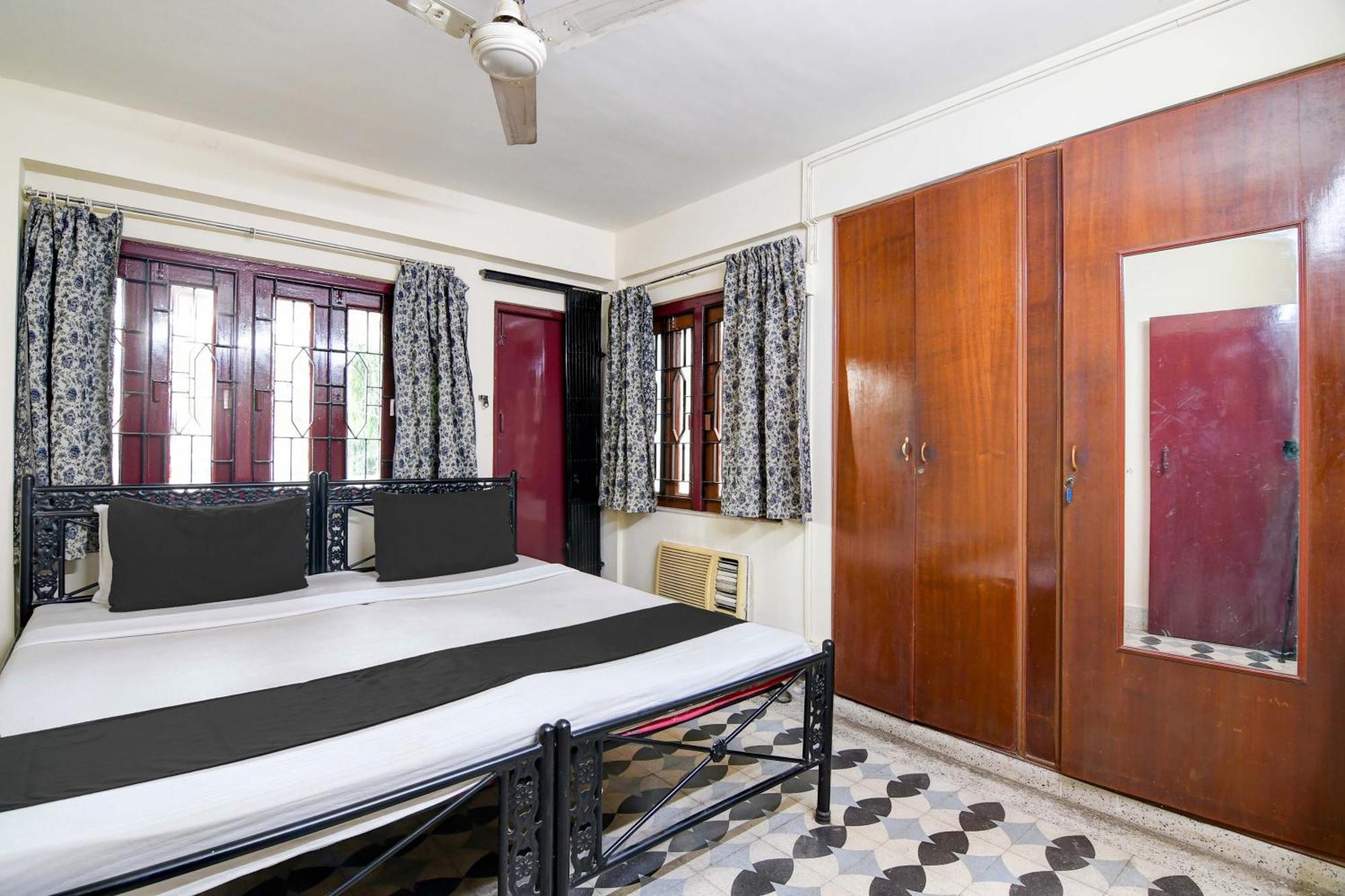 Oyo Simplex Guest House Behala Kalkutta Exterior foto